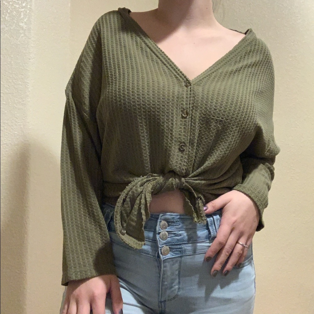 Army green crop sweater by forever21 size Medium